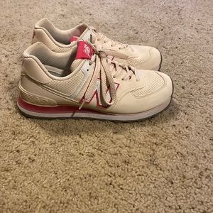 Pink New Balance 574